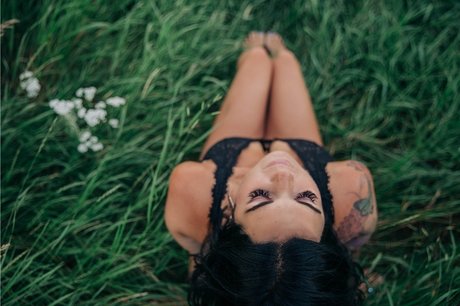 DarkGoddess Leaks von Nacktbildern auf OnlyFans