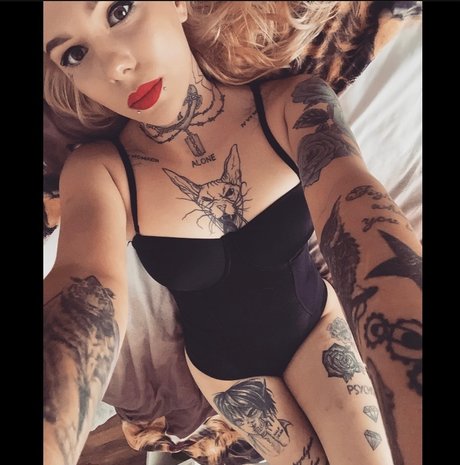 Mrs Who_ OnlyFans-Leaks