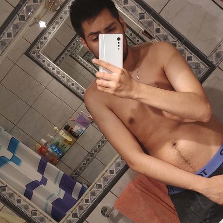 OKAISER Nacktbilder von OnlyFans geleakt