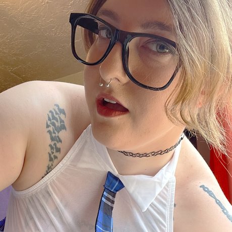 Olivia Awkward OnlyFans Leak