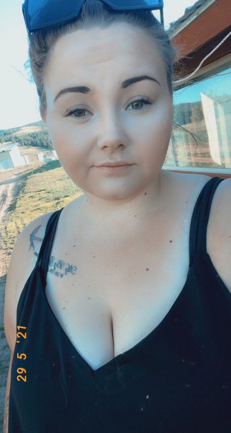 MicalaS Nacktpornos auf OnlyFans