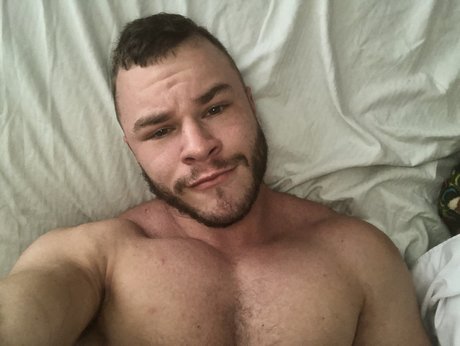 Davey Lennoxx Auf OnlyFans