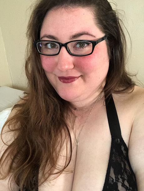 TheGoodHausfrau OnlyFans-Bilder