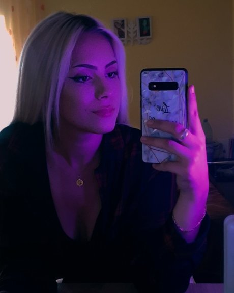 Grumi Nacktbilder von OnlyFans