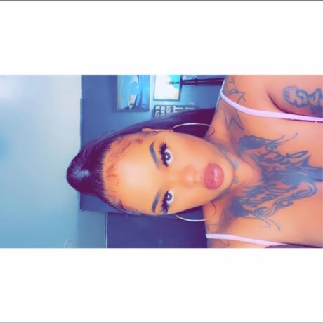 Tattoobarbie OnlyFans geleakter Pornografie