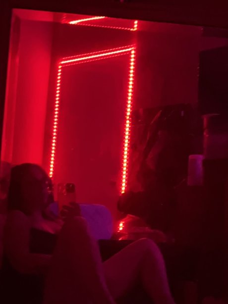 Talented 42h0e OnlyFans-Leaks