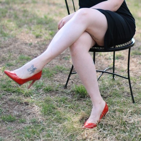 Twinkling Toes Nacktbilder auf OnlyFans