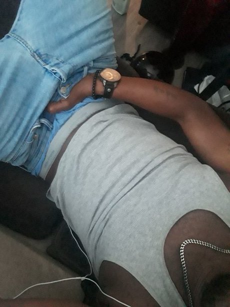 Rough OnlyFans-Bilder geleakt