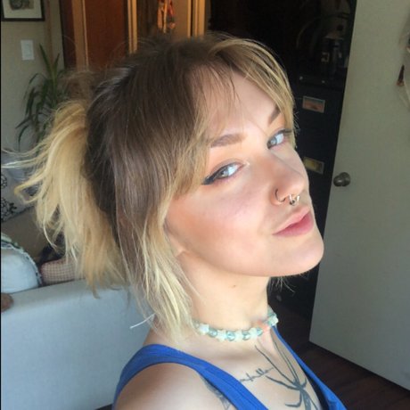 kitt Heiße OnlyFans Inhalte