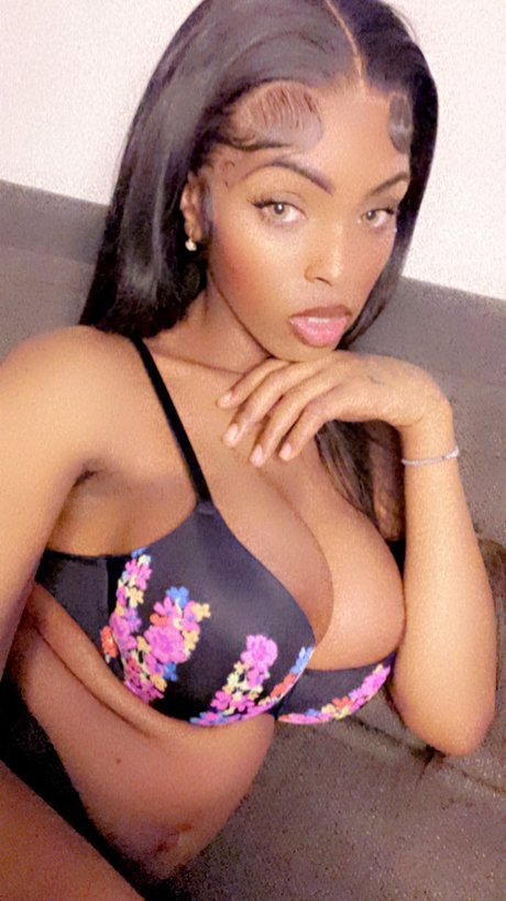 TIARA VIXEN Nacktbilder geleakt OnlyFans Nacktporno