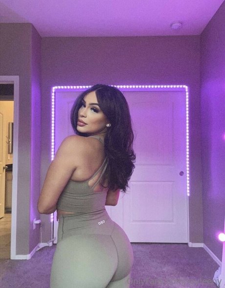 Rayleen Vega Nacktbilder von OnlyFans geleakt