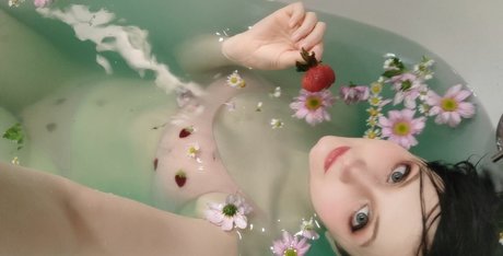 MaddyHaru OnlyFans Bilder nackt