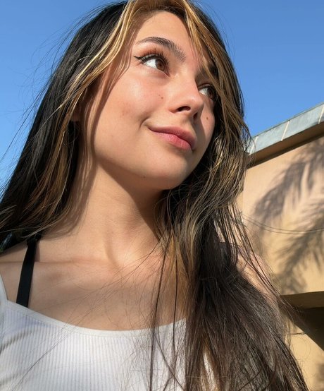 chelseayea OnlyFans Striptease