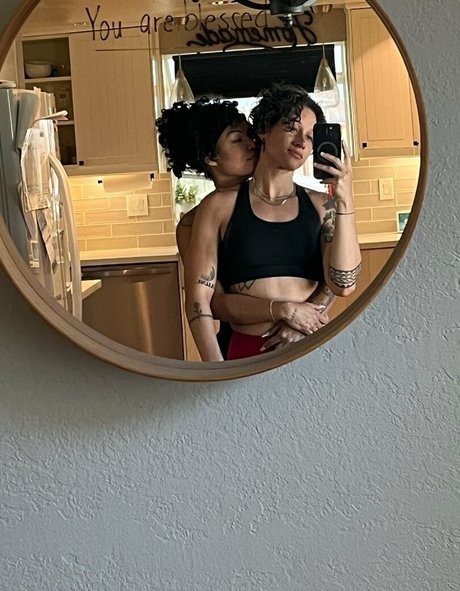 taytate12 OnlyFans Mega