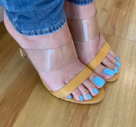 GG Producer OnlyFans Striptease