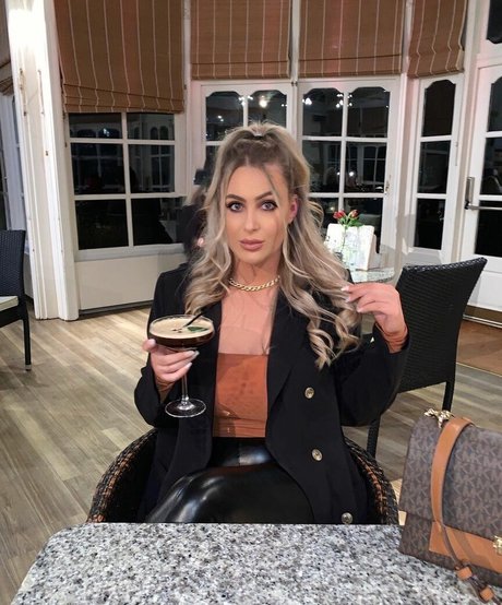 Victoria Hearn NurlyFans-Brüste