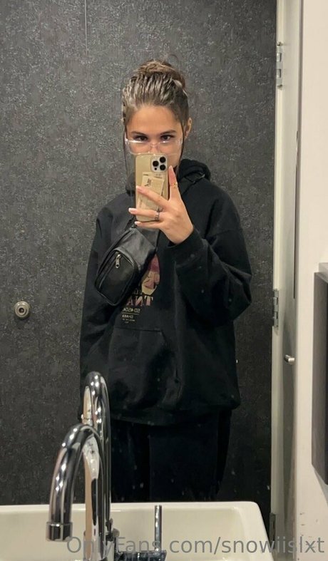 snowiislxt OnlyFans Sextape