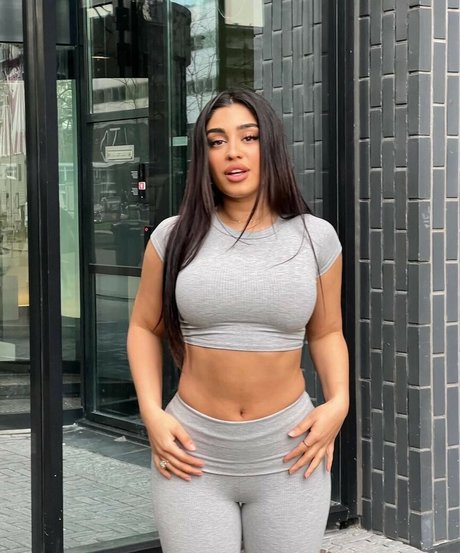 parmidashahh Nacktbilder geleakt OnlyFans Nacktporno