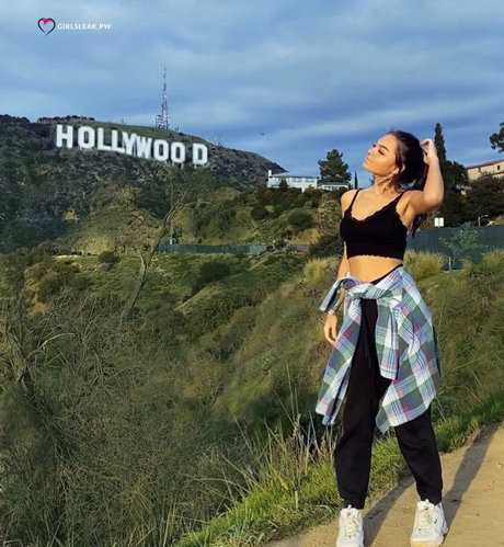 Clare Temerowski Nacktpornos von OnlyFans geleakt