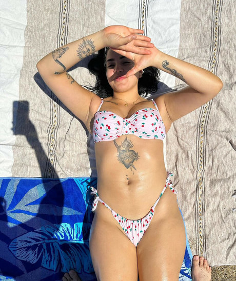 Selenaxoxoxo Marian OnlyFans-Leak