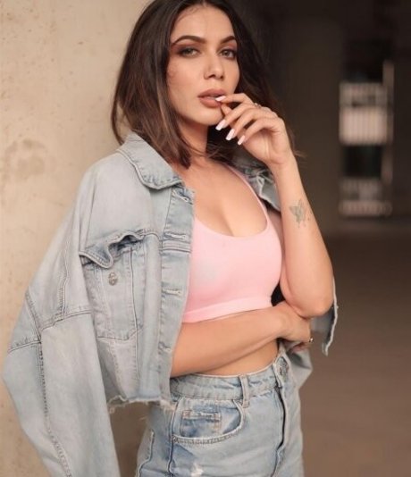 Palak Purswani Nacktpornos auf OnlyFans