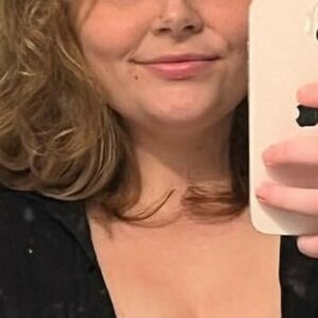 strawberrysweetmilk OnlyFans Leaks