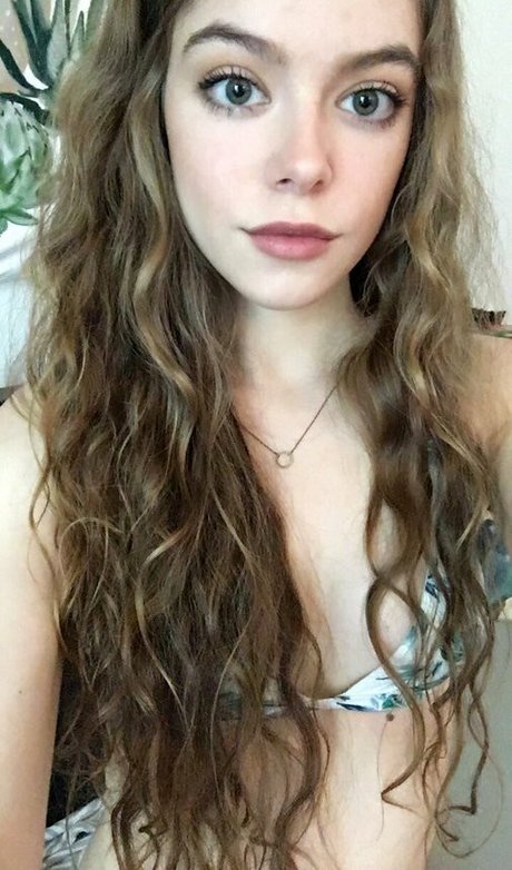 Rose Castella Nacktbilder geleakt OnlyFans Aufgedeckt