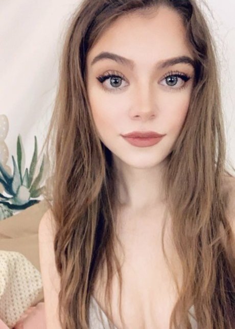 Rose Castella OnlyFans gratis