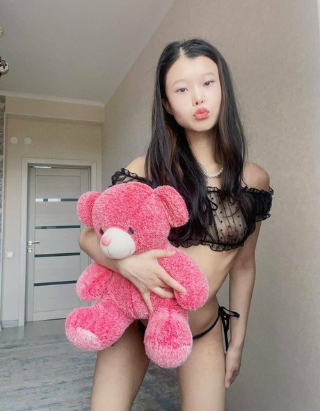 Tina Kim OnlyFans X