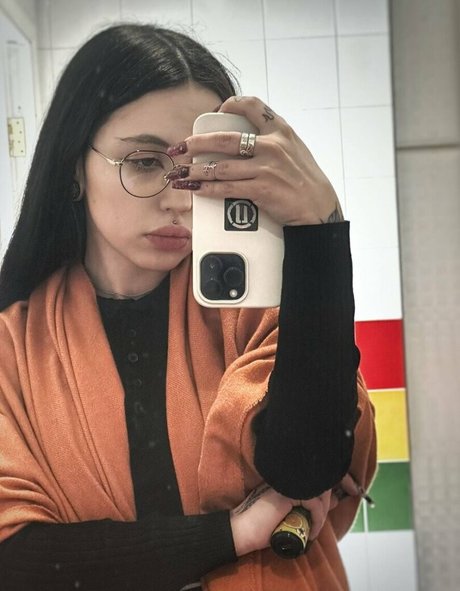 maebeste OnlyFans kostenlos geleakt