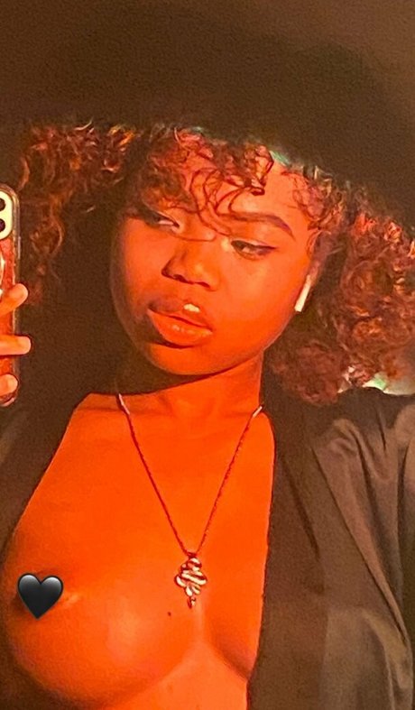 el3phanttittyz OnlyFans