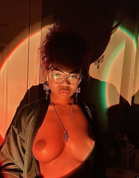 el3phanttittyz OnlyFans Gratis-Inhalte