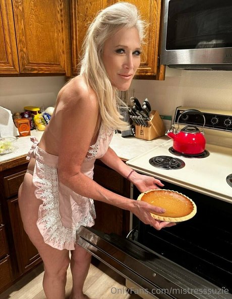mistresssuzie OnlyFans Nacktbilder geleakt