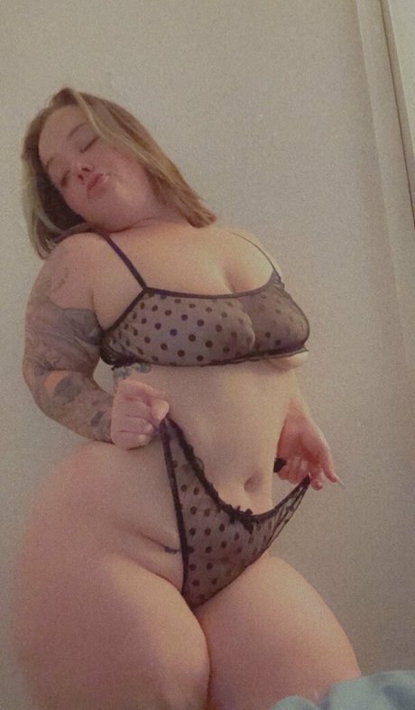 tineeboo OnlyFans Nacktbilder geleakt