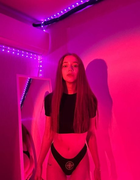 Yglichh Nacktbilder von OnlyFans geleakt