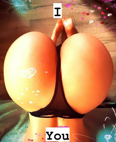 kisha kiss OnlyFans Nacktfotos