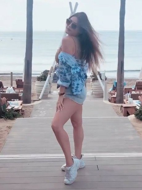 Ella Anastasiou Nackt OnlyFans Porn