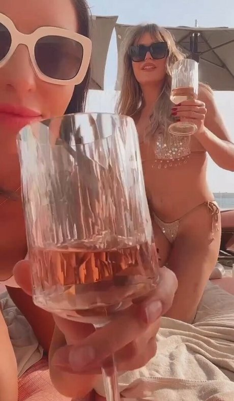 Ella Anastasiou OnlyFans Nacktbilder geleakt