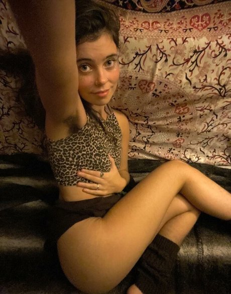 lolahippy OnlyFans XXX