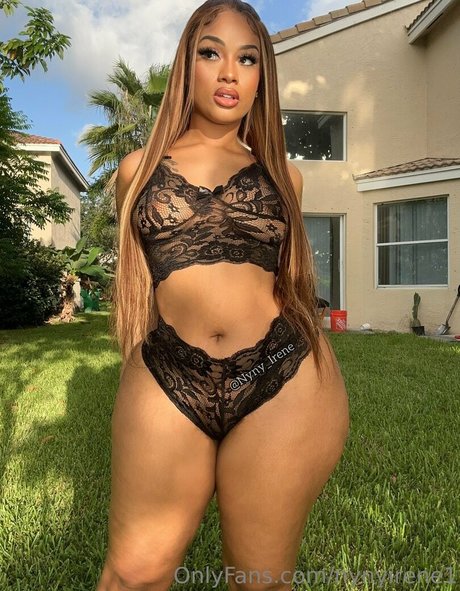 nynyirene1 Nackt auf OnlyFans Leaks