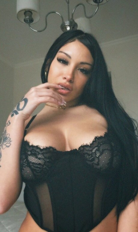 zoefernanddez OnlyFans schlank