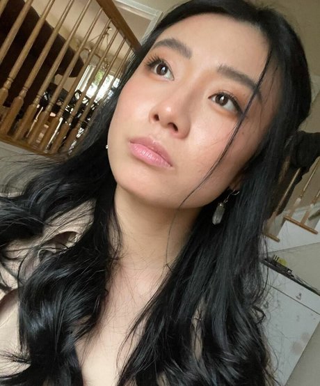 Angelina Kim OnlyFans Gratis-Inhalte