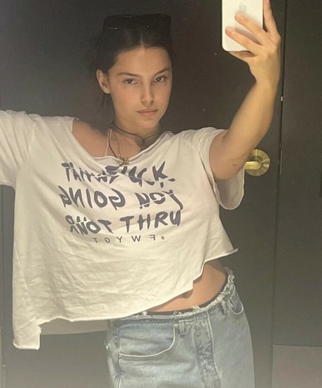 Inde Navarette Nackt auf OnlyFans