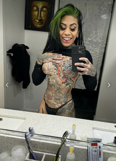 Infamousjoannah OnlyFans geleakte Brüste