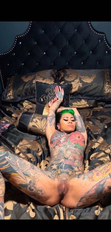 Infamousjoannah OnlyFans nackte Brüste