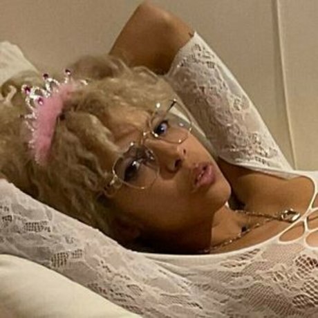 bloompoison XXX OnlyFans