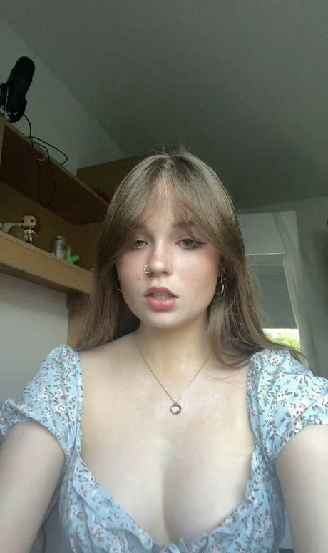 Beaux ASMR Leaked OnlyFans Sex