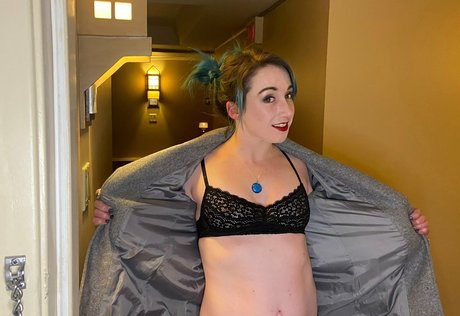 yogababybeth OnlyFans Nacktbilder geleakt