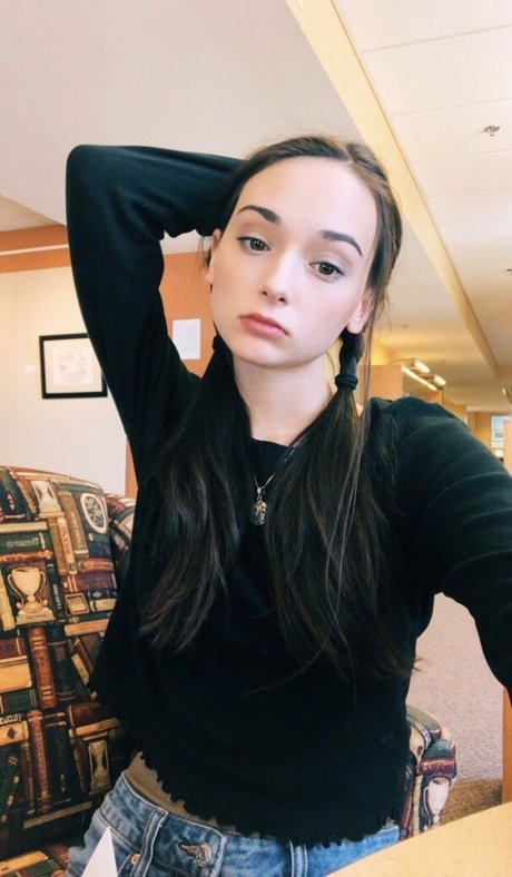 Emma Lilly Nacktbilder von OnlyFans