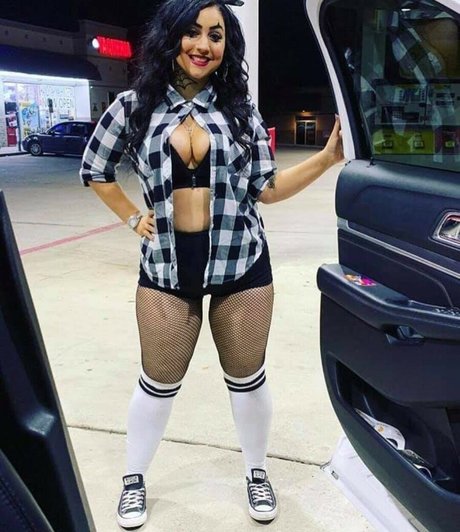 Megan Young Big Ass OnlyFans Model Fotos